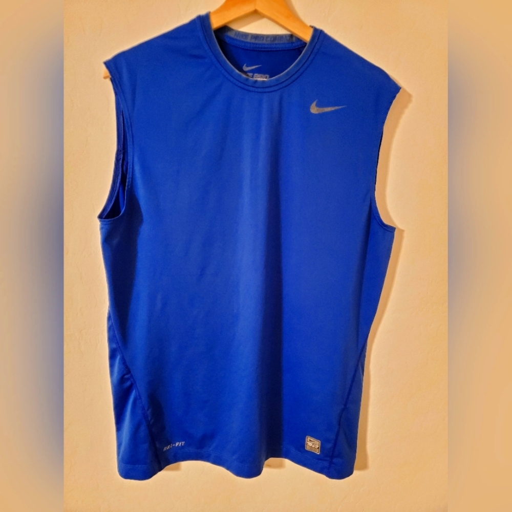 NIKE PRO COMBAT SLEEVELESS BLUE SHIRT SIZE LARGE
